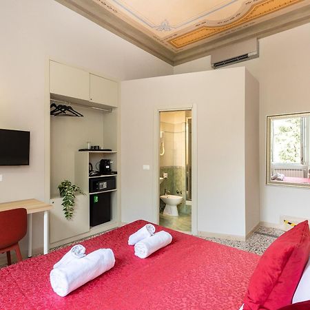 Iron Cityaus Termini Roma Dış mekan fotoğraf