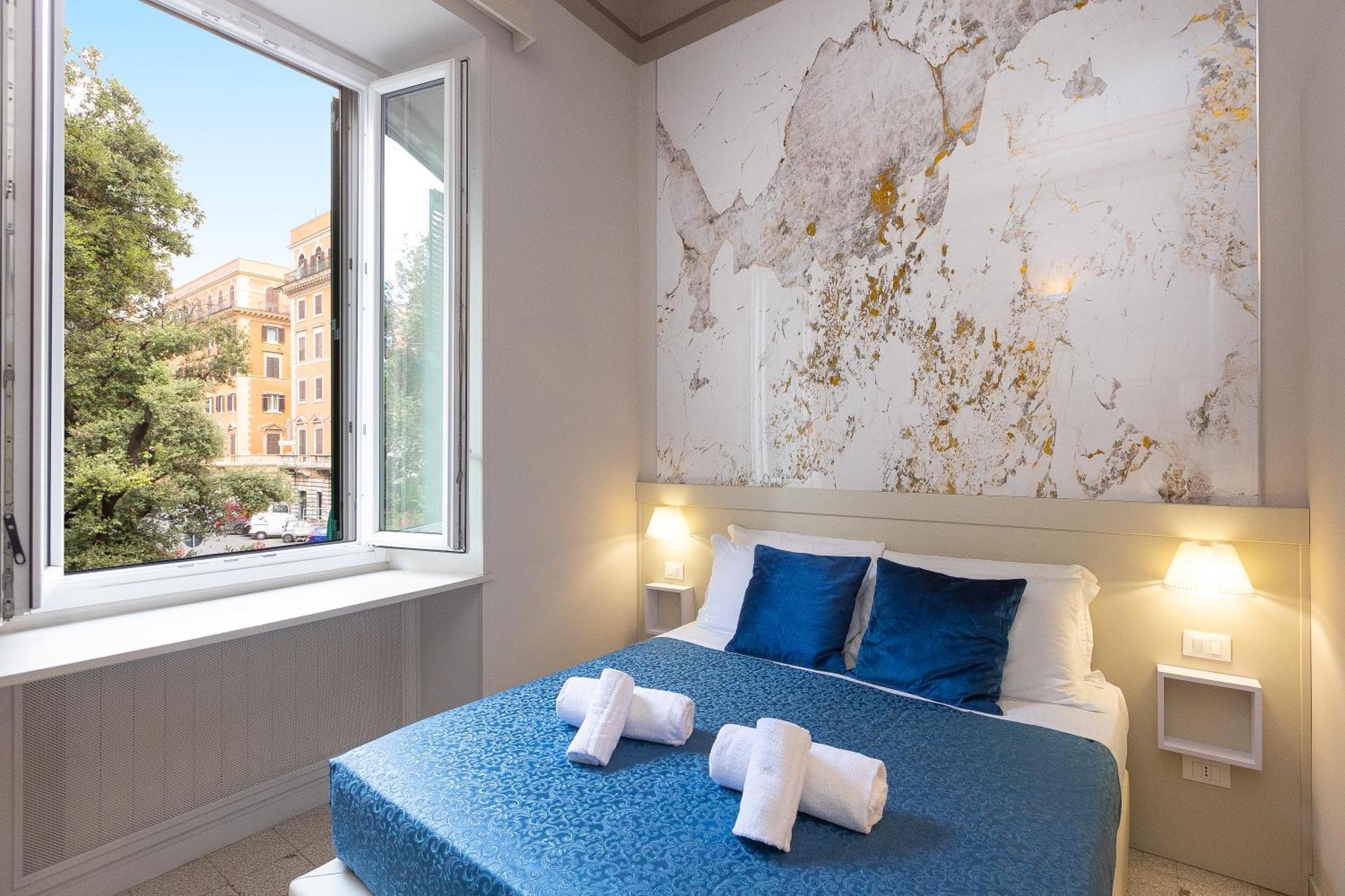 Iron Cityaus Termini Roma Dış mekan fotoğraf