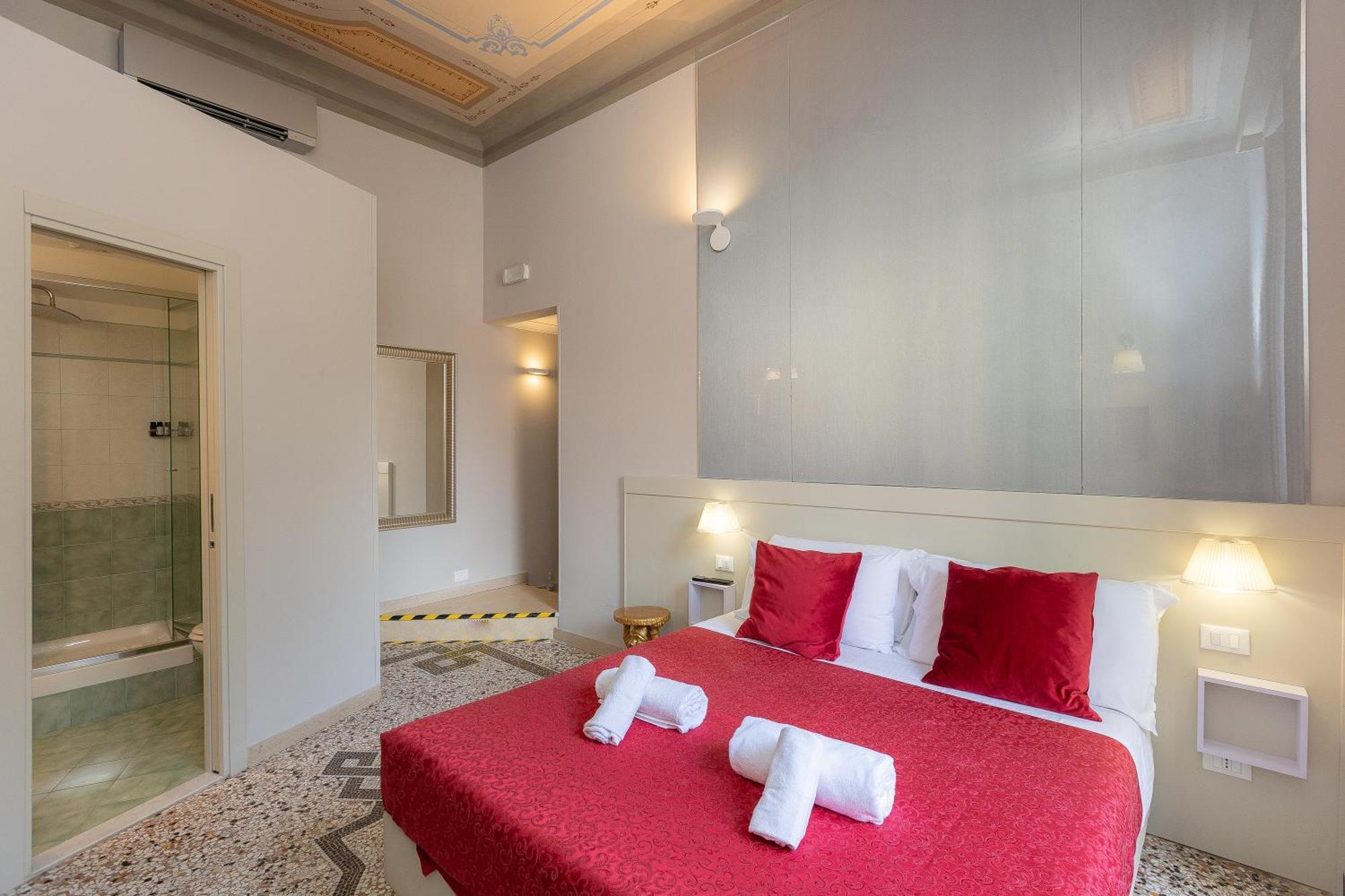 Iron Cityaus Termini Roma Dış mekan fotoğraf