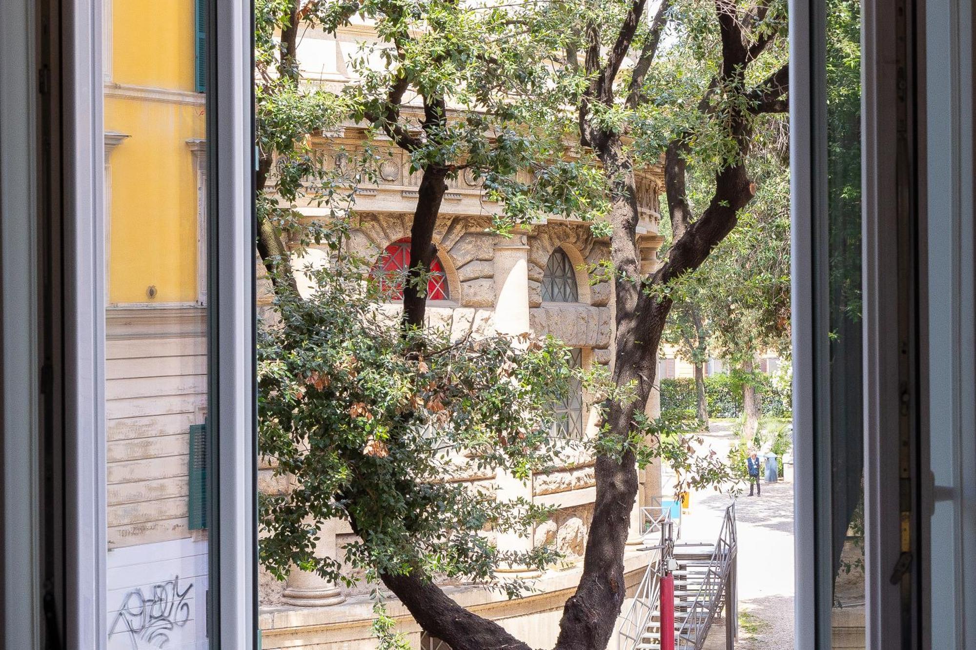 Iron Cityaus Termini Roma Dış mekan fotoğraf